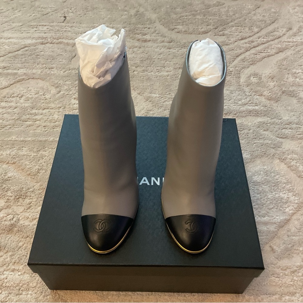 22B Chanel Wedge Ankle Boots size 38 - Picture 12 of 15